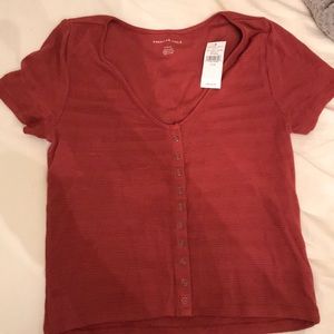 American eagle maroon top